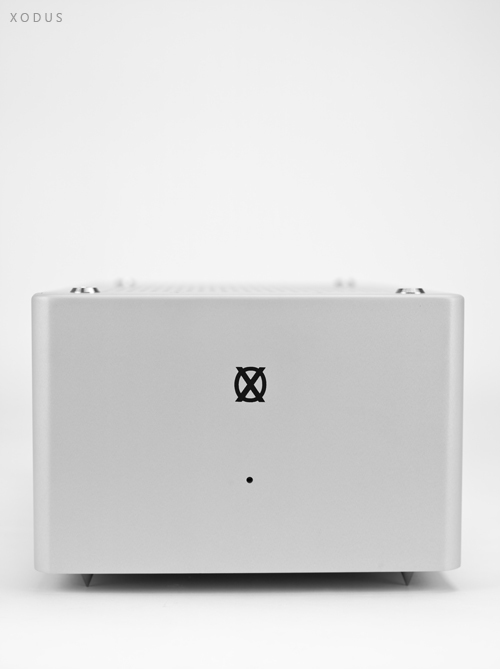 X200 - Xodus - Silver Mono Amplifier 200 Watts RMS